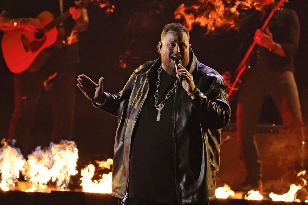Jelly Roll, a Nashville native with roots in hip-hop, has become one of country music’s most widely embraced crossovers. After discovering rap during stints in juvenile and prison, he’s now found success blending country, rock, and hip-hop—earning a Best New Artist nomination at the 2024 Grammys.
