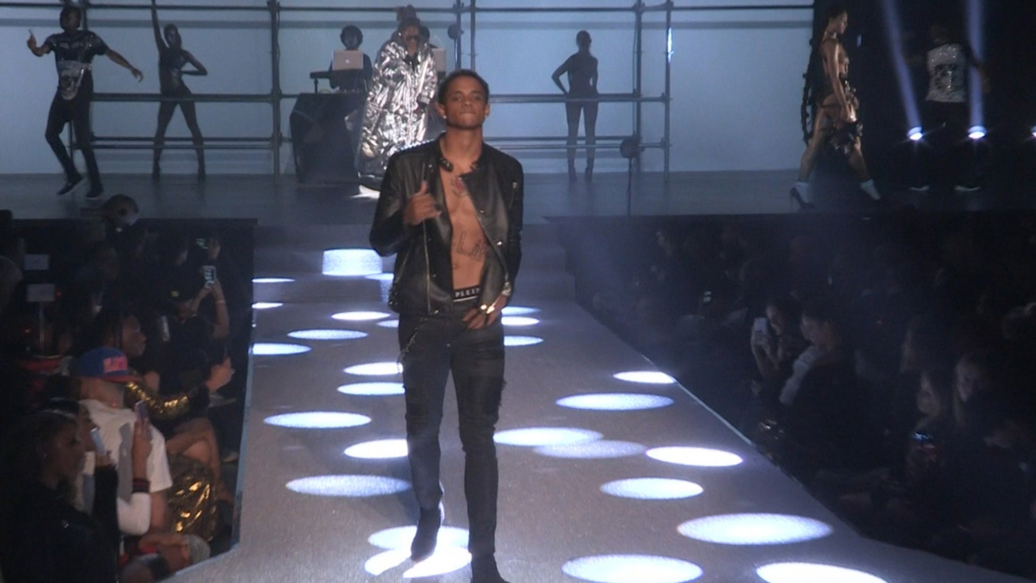 Snoop Dogg's Son Debuts Clothing Line On Runway – The Hollywood