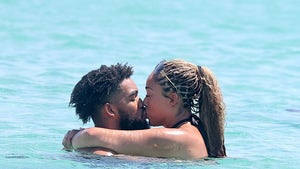 Karl Anthony Towns Kissing Jordyn Woods