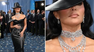 kim kardashian met gala necklace shutter
