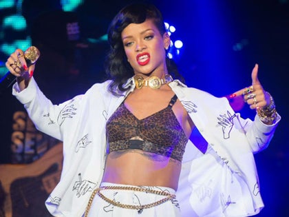 053013_tv_rihanna