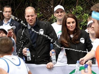 0423-prince-william-water-spray-marathon-GETTY-01