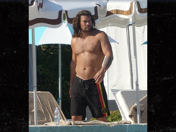 0702-jason-mamoa-mega-01