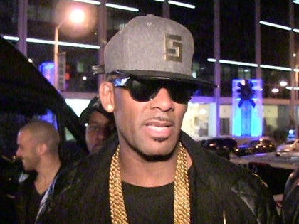 0407-r-kelly-tmz-01