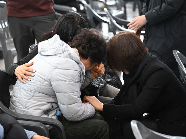 Families Mourn After Jeju Air Boeing 737-800 Crash in South Korea