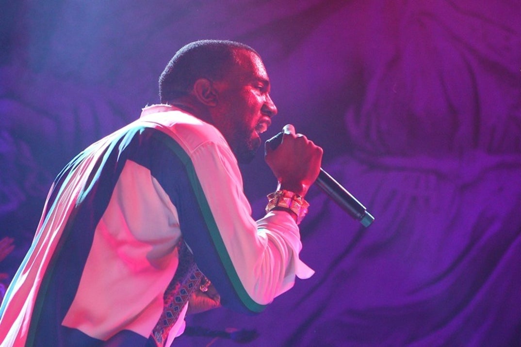 1027_kanye_performance_photos_15