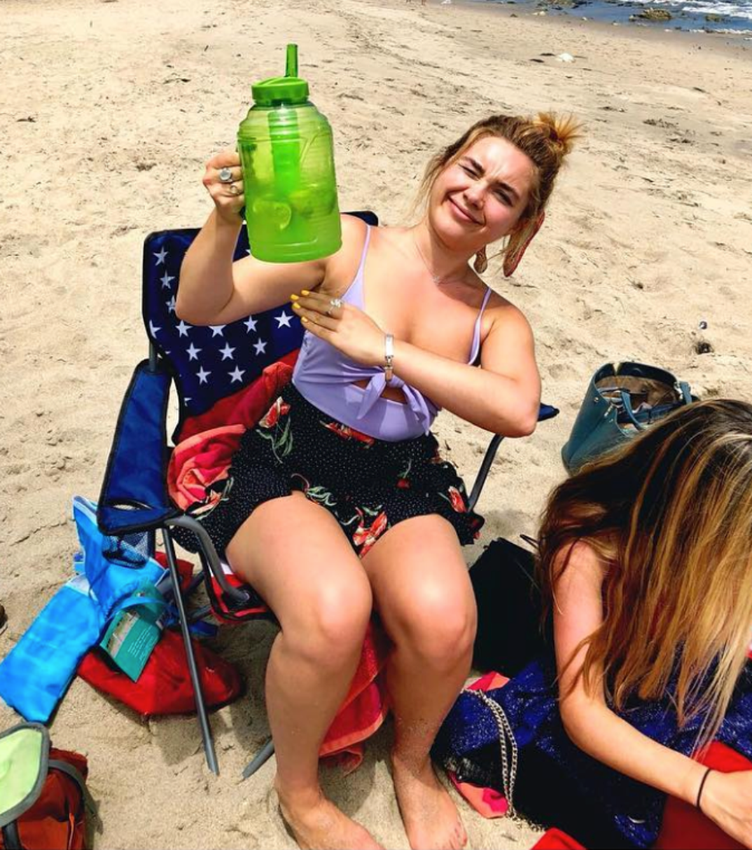 florence-pugh-hot-photos4