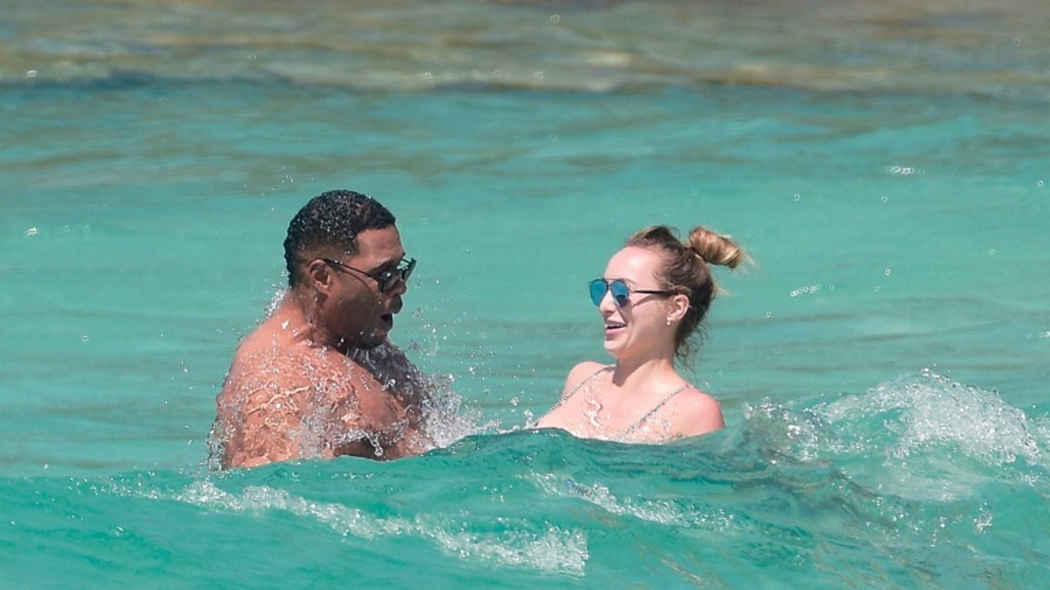 Michael Strahan And Kayla Quick The Beachin Vacation Photos 