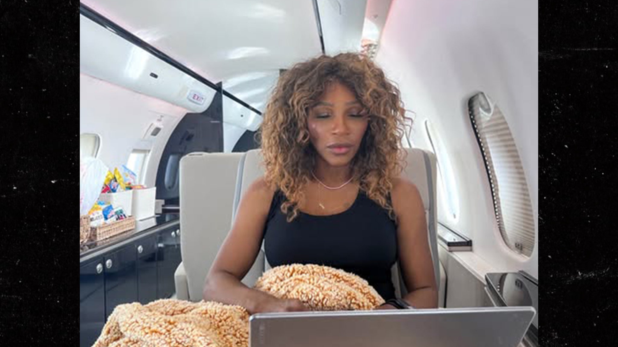 Serena Williams Shows Off Svelte Frame In Private Jet Snap