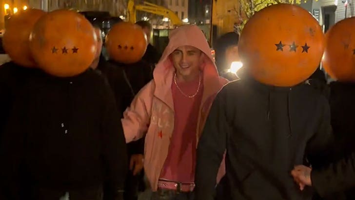 112125_timotee_chalamet_kal