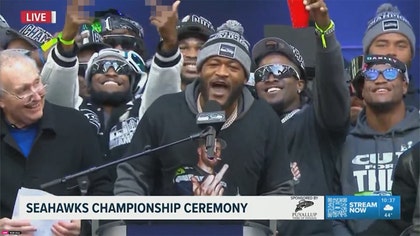 ernest-jones-seahawks-kal-02-11-2026