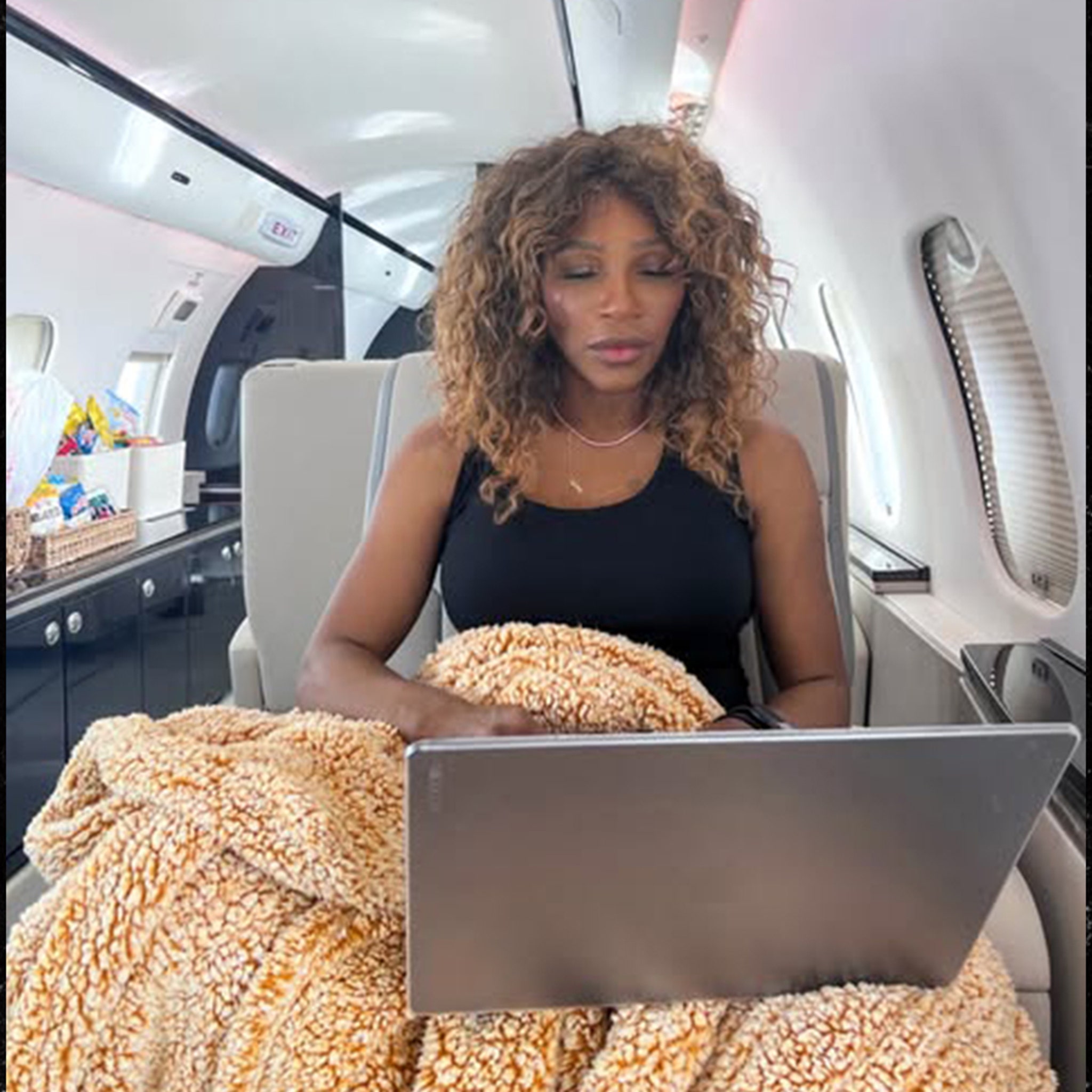 Serena Williams Shows Off Svelte Frame In Private Jet Snap