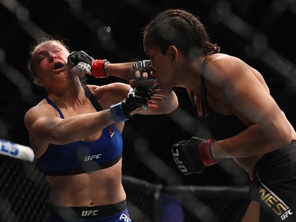 1230-ronda-rousey-amanda-nunes-ufc-207-getty
