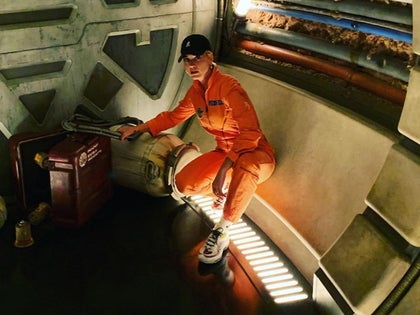 0619-Katy-Perry-Star-Wars-Galaxys-Edge-Photos-primary