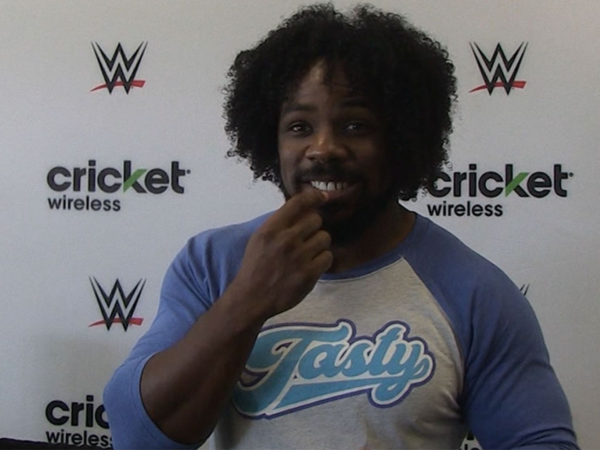 WWEs Xavier Woods Shares Horrifying Story About Real Gruesome Wrestling Injury 💀