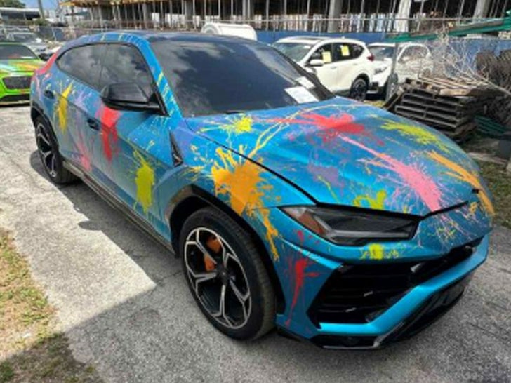 Tekashi69's 2019 Lamborghini Urus