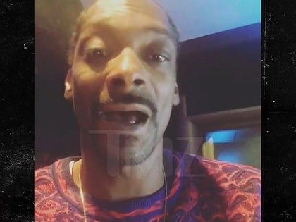 112216_snoop_dogg_primary