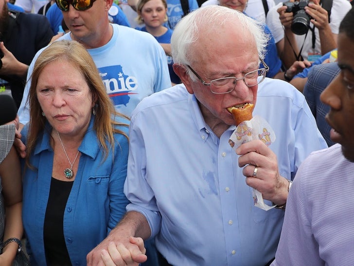 Presidential Candidates Eating Food -- Fill 'Er Up!