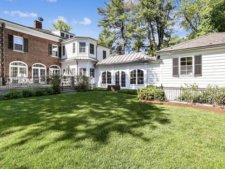 Eli Manning --  New Jersey House For Sale