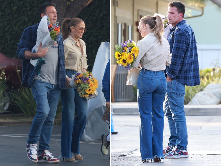 Actor Ben Affleck and wife Jennifer Lopez reunite in public for the first time in over a month