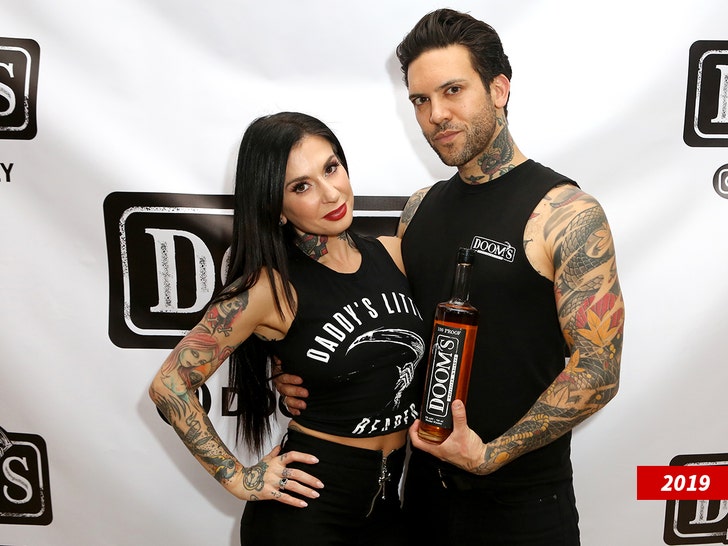 joanna angel and small hands getty 3