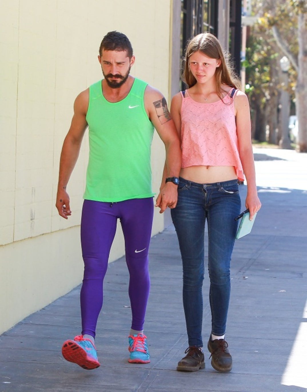 mia_shia_together04