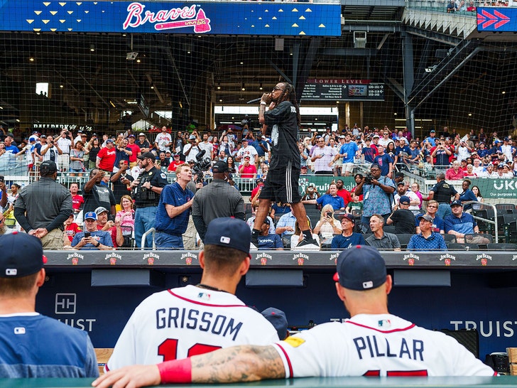 PHOTOS: Georgia football takes the stage at Atlanta Braves game