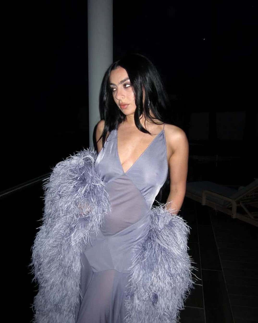 Charli XCX Hot Shots 4