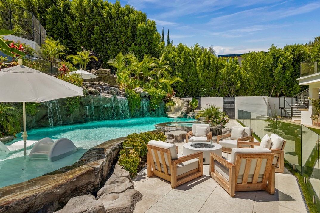 Meghan Trainor Lists LA Home 5