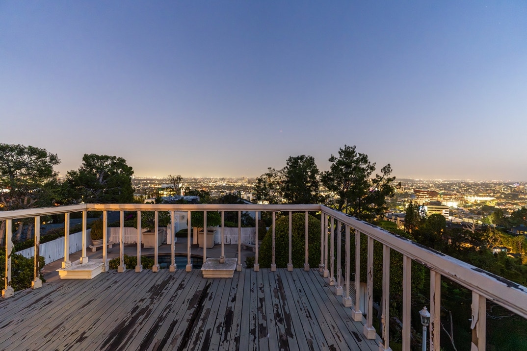 Richard Simmons Hollywood Hills New Photos 36