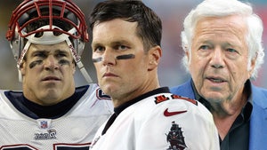 Robert Kraft Threw 'Temper Tantrum' Over Tom Brady's Pats Omission, Ex-Patriot says