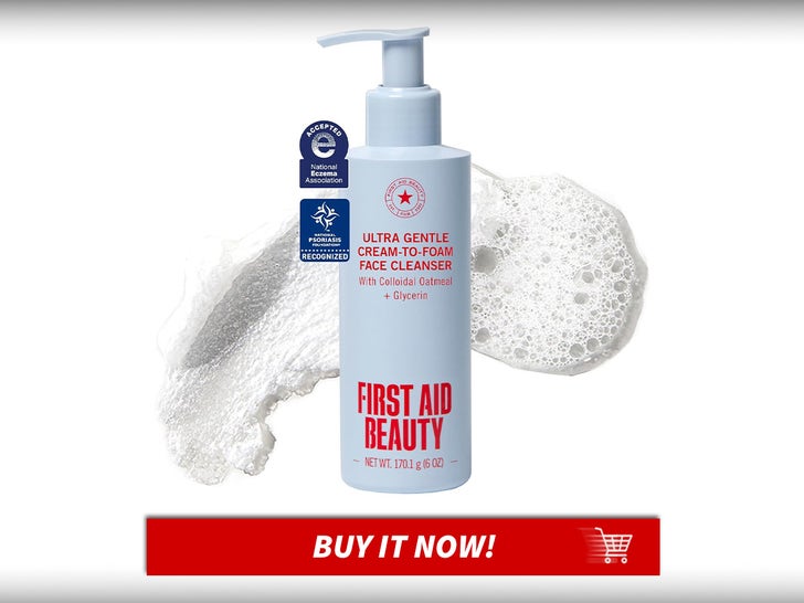 First-Aid-Beauty-Daily-Cleanser-Summer-Skincare-MAIN