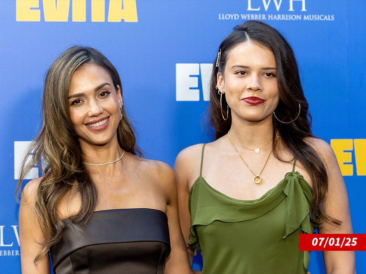Jessica Alba and Honor marie Warren Getty 2