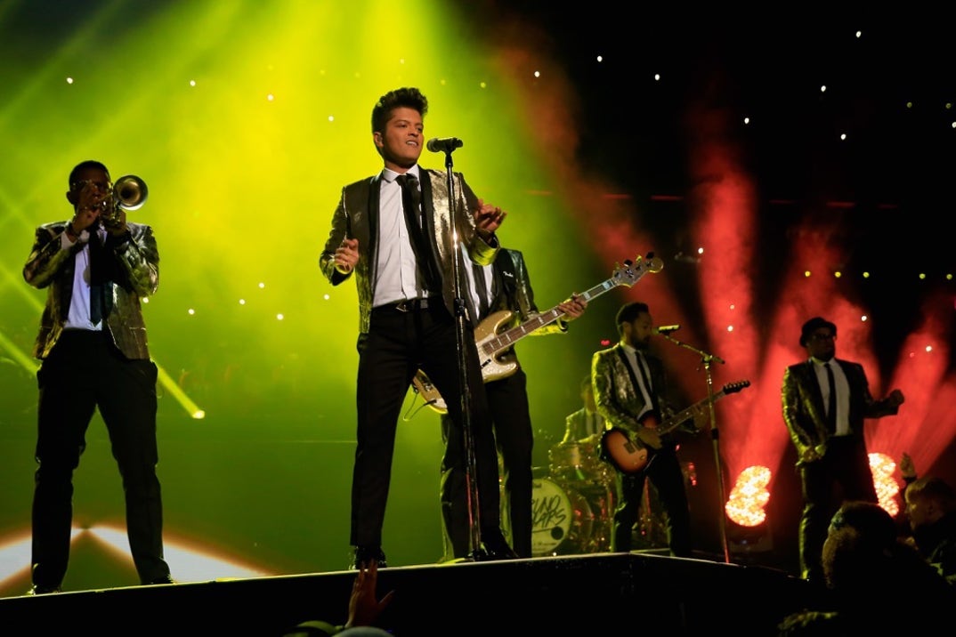 bruno mars perfomance photos-08