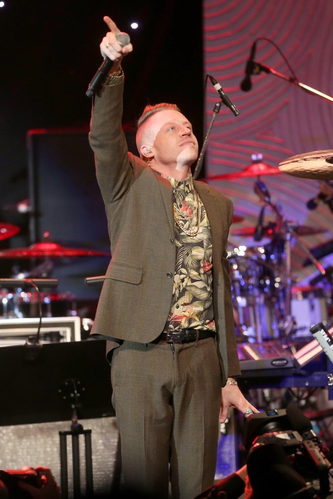 0822 Macklemore Performance Photos 4