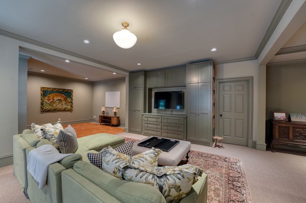Josh Brolin Home 5