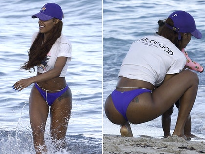 0119_Teyana-Taylor-on-Miami-Beach_fameflynet-2