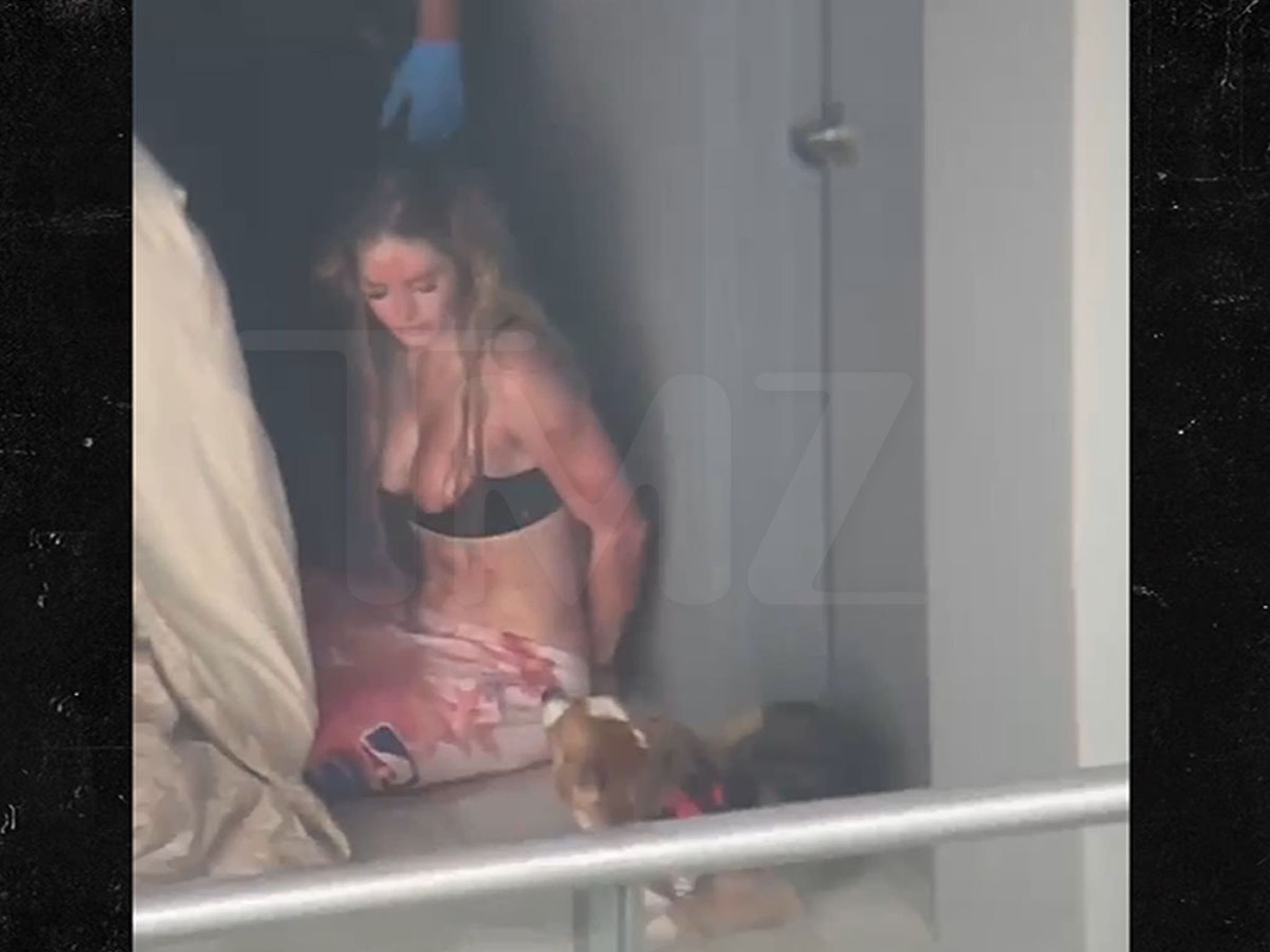 Video From Fatal Miami Stabbing Shows IG Model Covered In Blood image pic image