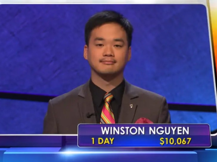 Former "Jeopardy" champ and NYC teacher surrenders on child p0rn charges