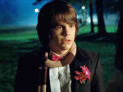 0316-johnny-simmons-memba-them-primary_720