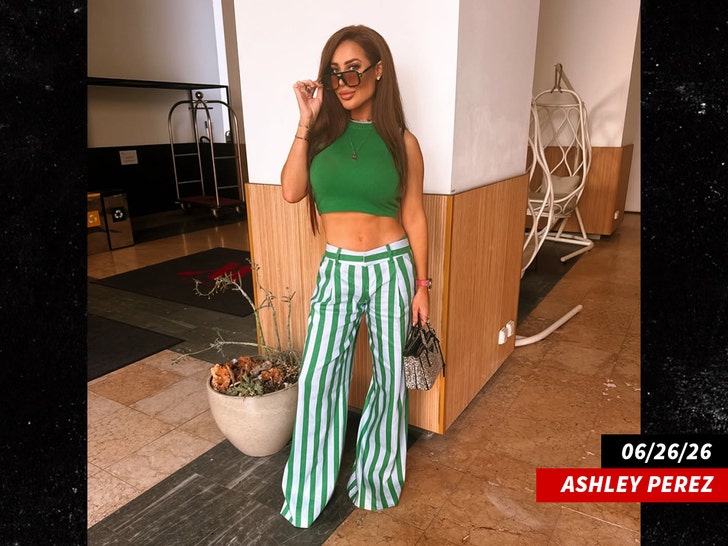 ashley perez insta 1