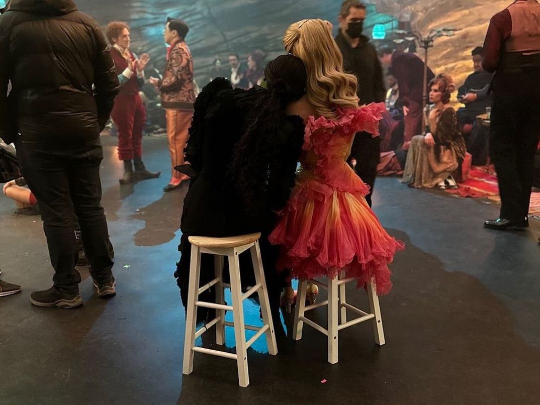 1122 'Wicked' Behind The Scenes 25