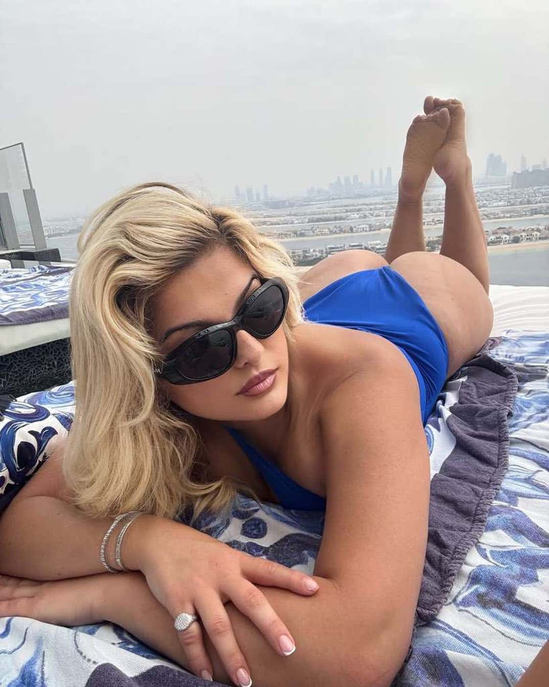 Bebe Rexha Hot Shots 1