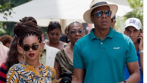 Jay-Z and Beyonce -- Jet Down to Cuba to Play ... Ball?
