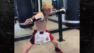 Aaron Carter Shows Off Improving Jab In New Workout Vid, Message To Lamar?!