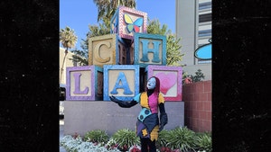 Janelle Monae visiting children's hospital facebook 1