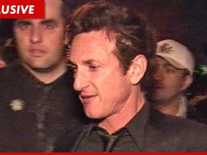 011012_sean_penn_tmz_EX