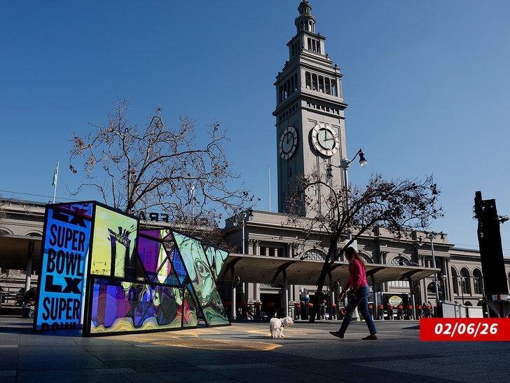 O logotipo do Super Bowl LX é exibido no San Francisco Ferry Building getty