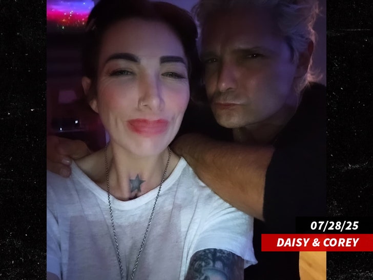 sub-daisy-de-la-hoya-corey-feldman-ig-1