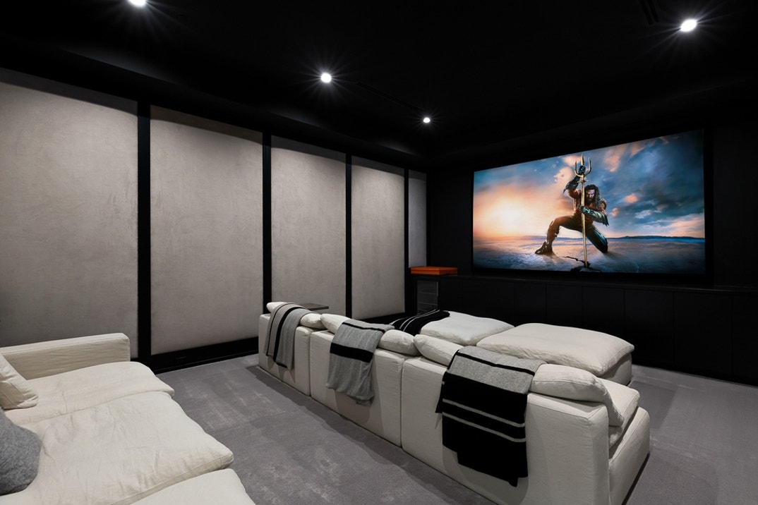 Lori Loughlin & Mossimo Home 29